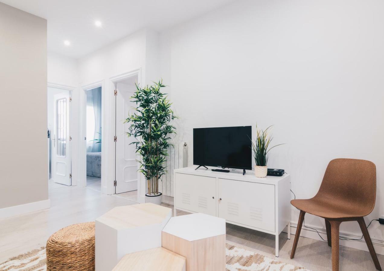Altair Apartment By People Rentals Bilbao Buitenkant foto